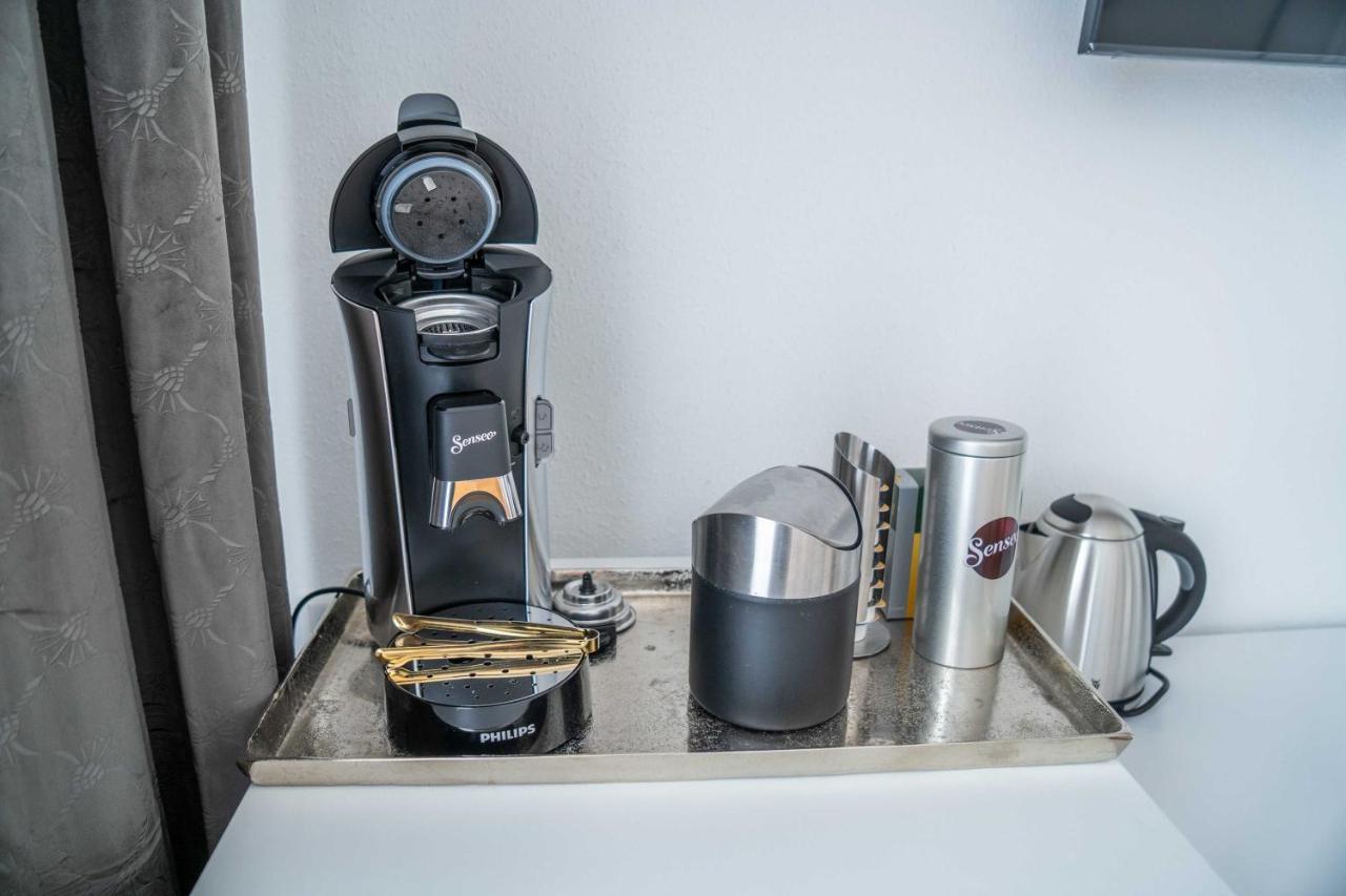 City Apartments FN L 6 KLIMATISIERT mit Balkon - Deluxe Doppelzimmer FDH Buitenkant foto